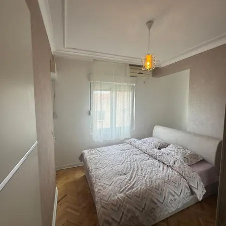 Long Royal * 波德戈里察