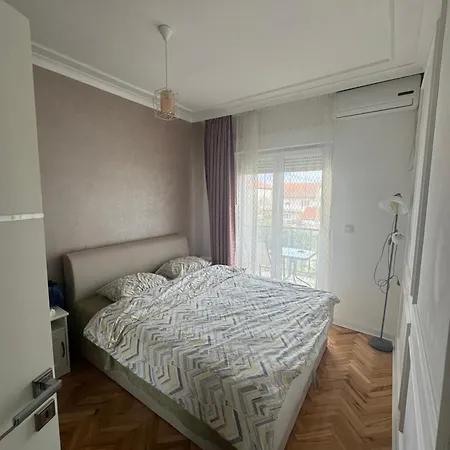 Long Royal 波德戈里察