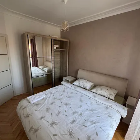 Long Royal Apartment