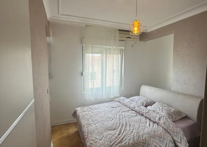 Long Royal * Podgorica