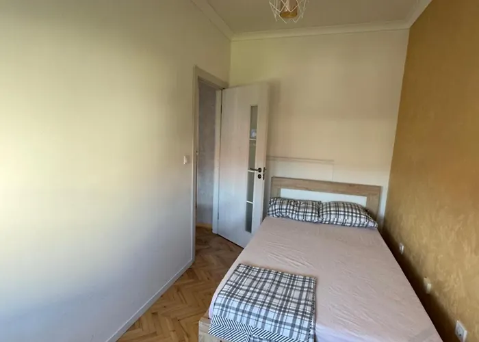 Long Royal * Podgorica